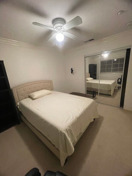 Building Photo - 1927 Fremont Ave