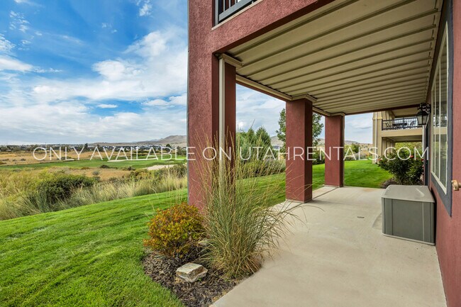 Building Photo - 2979 Desert Forest Ln