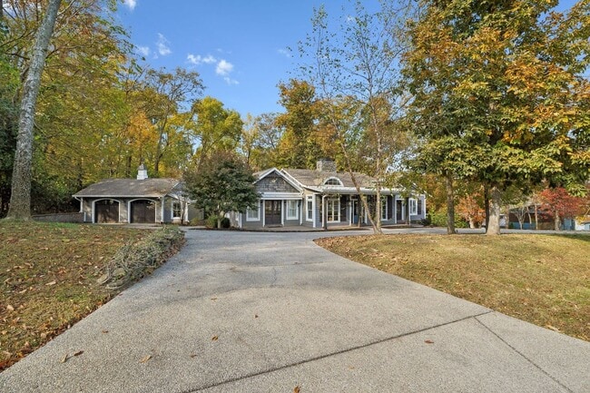 Building Photo - FULLY FURNISHED ISLAND HOME ON OLD HICKORY...