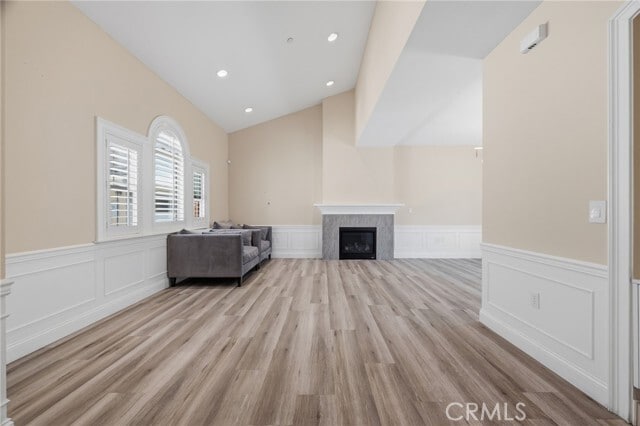 Building Photo - 612 S 2nd Ave