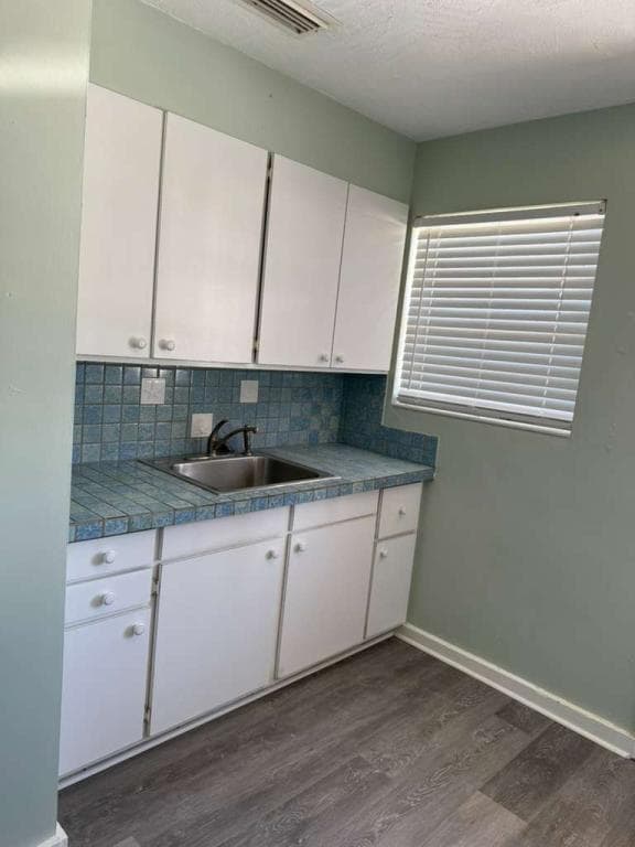 Building Photo - 140 Frazar Rd