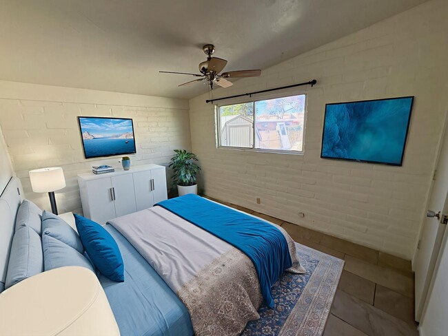 Building Photo - Great central location on cul-de-sac