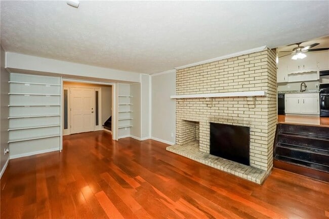 Building Photo - 6712 Collier Way