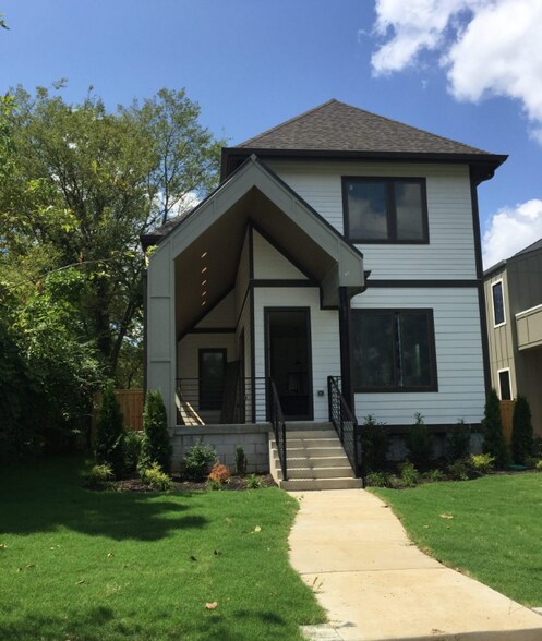 Building Photo - 729 28th Ave N