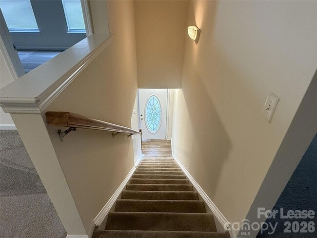 Building Photo - 1420 Ladora Dr