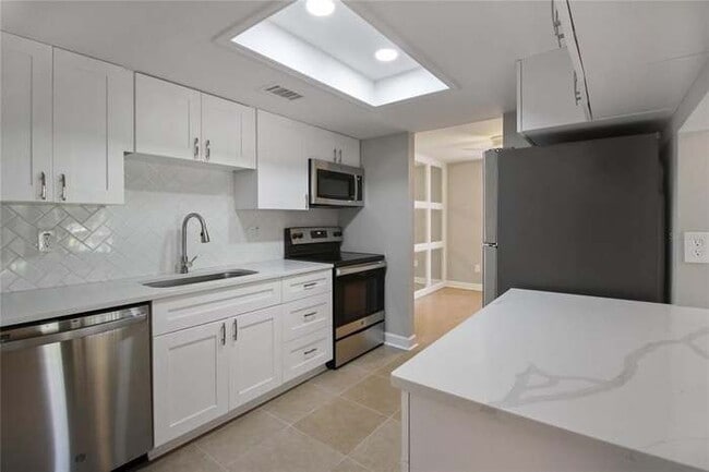 Building Photo - 138 Hunter Lake Dr