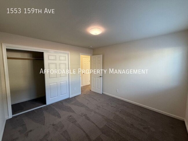 Building Photo - 1553 159th Ave