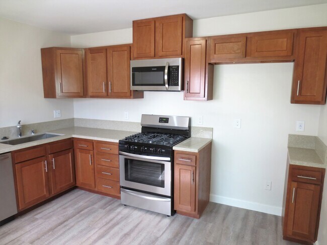 Building Photo - 249 Avenida Rosa