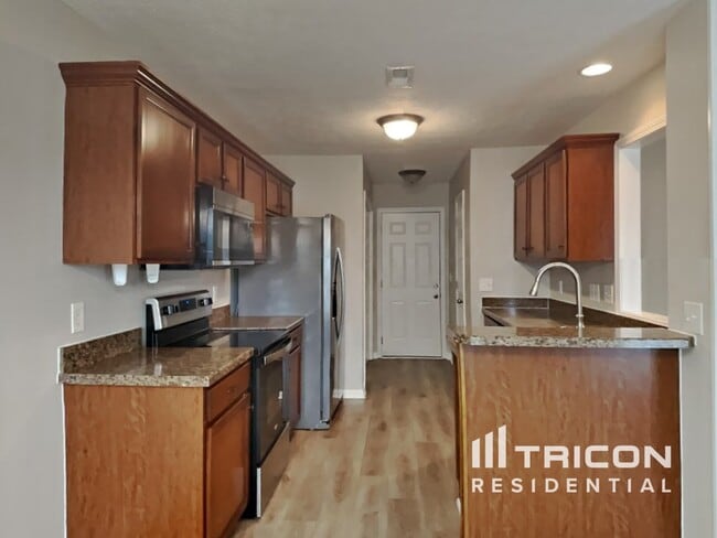 Building Photo - 3508 Oak Creek Dr