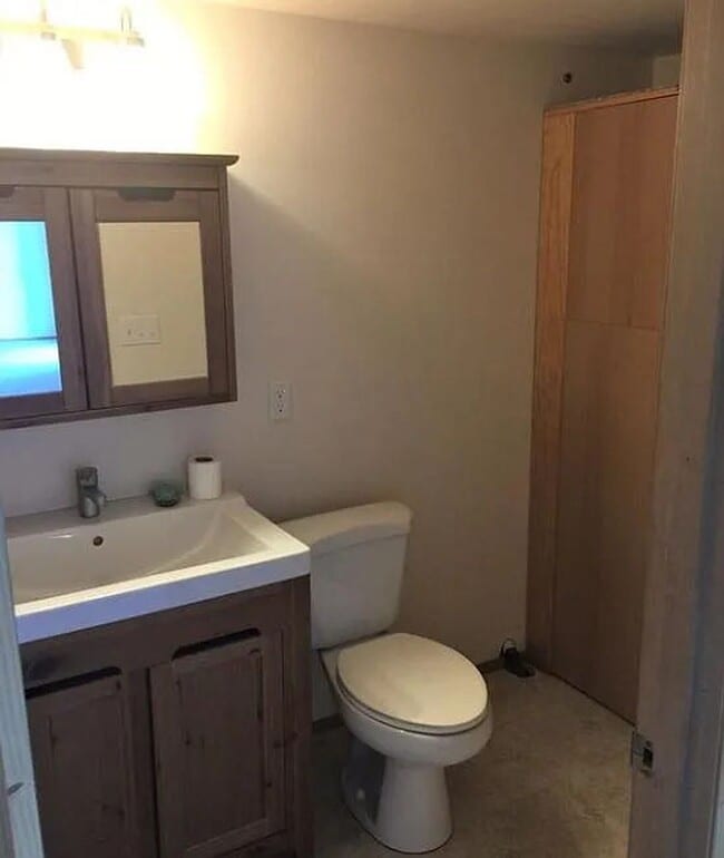 Building Photo - Everett Single Family Home 3 Bed, 1.5 Bath...