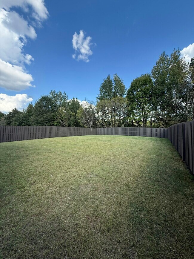 Building Photo - 16626 Maggie Ct