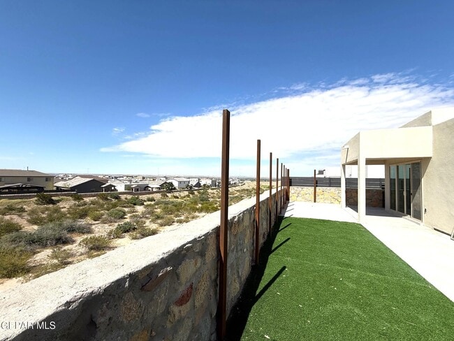 Building Photo - 7792 Enchanted Pk Dr