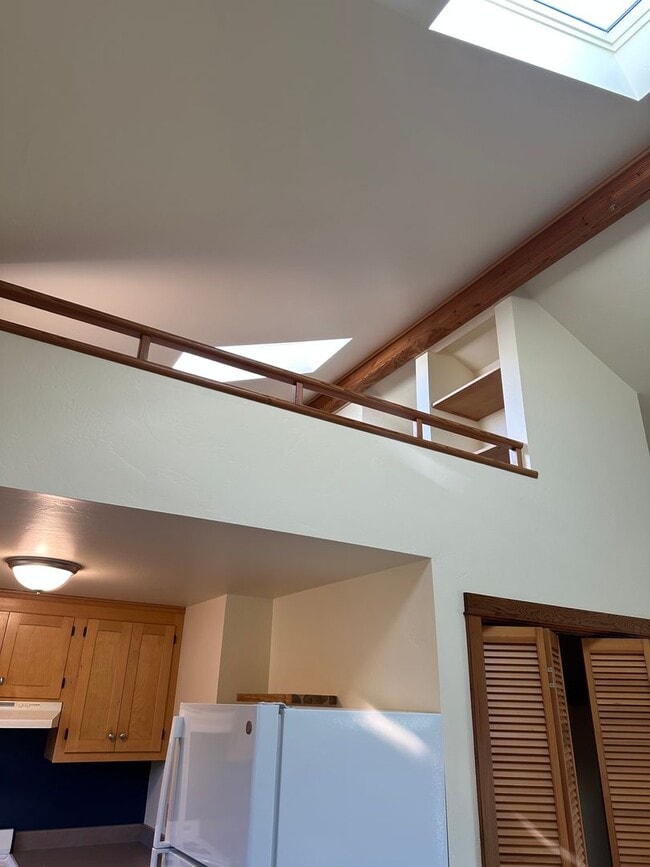 Building Photo - Charming Studio Loft in Arcata – Close to Plaza & Cal Poly Humboldt