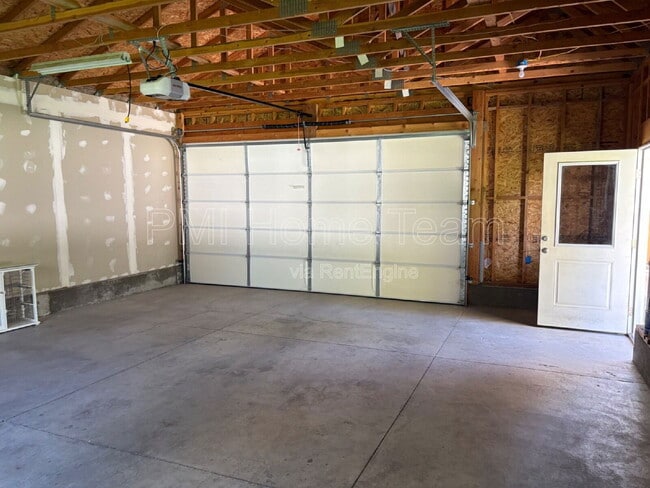Building Photo - 442 N 250 E