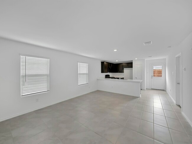 Building Photo - 7765 Ruellia Rd