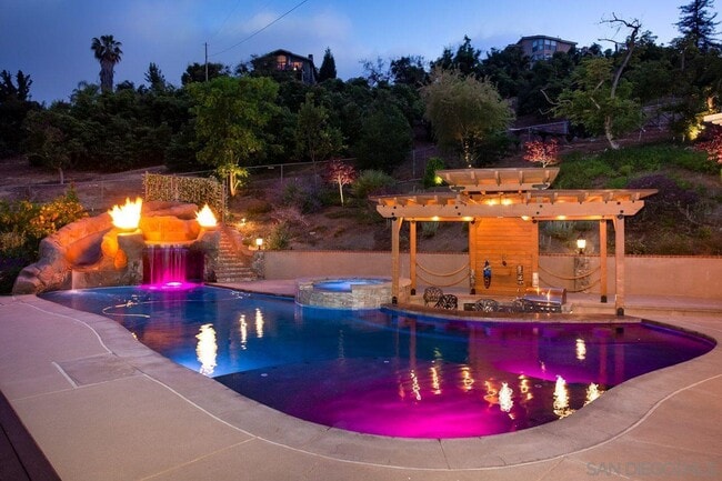Building Photo - 1285 Horizon Ridge