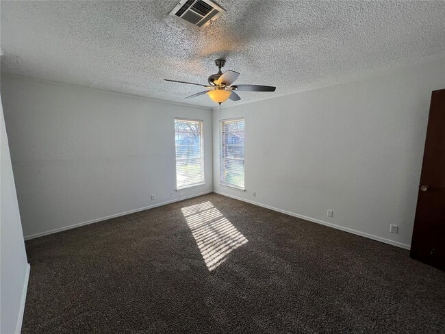 Building Photo - 1017 S Neptune Rd