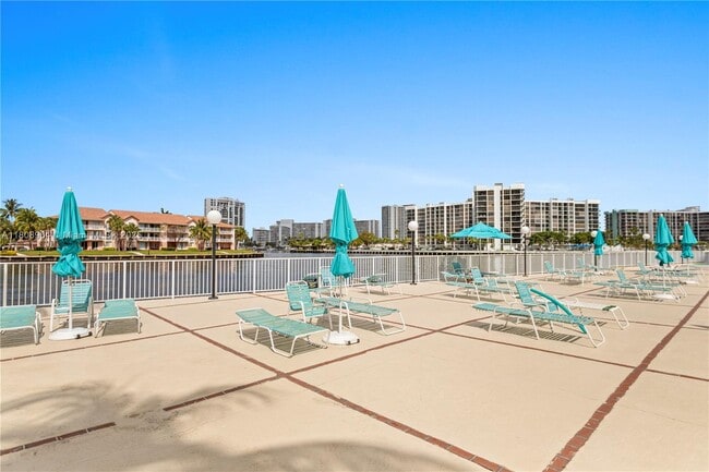 Building Photo - 3800 S Ocean Dr
