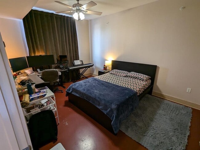 Building Photo - 3016 Guadalupe St