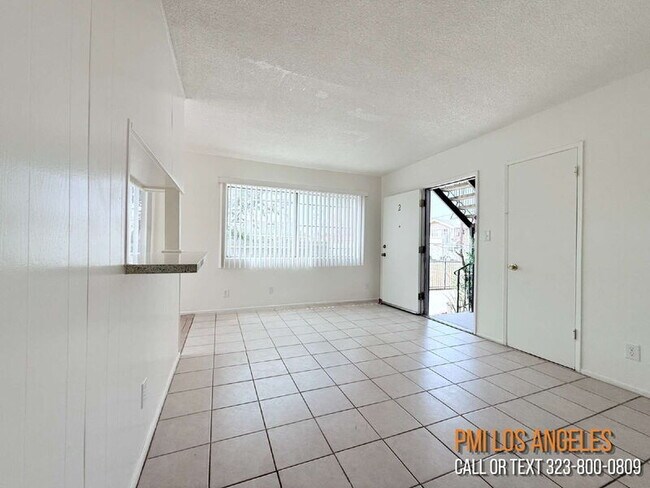 Building Photo - 1224 Normandie Ave