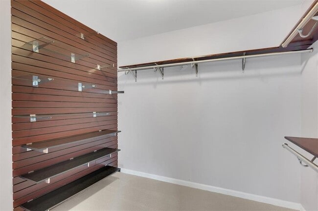 Building Photo - 212 Madison Ave