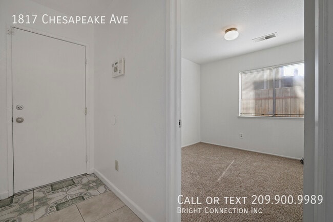 Building Photo - 1817 Chesapeake Ave