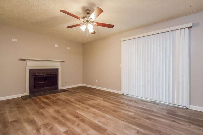 Building Photo - 1443 Devon Mill Way