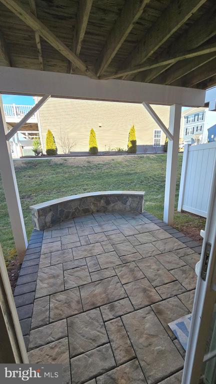 Building Photo - 8754 Elsing Green Dr