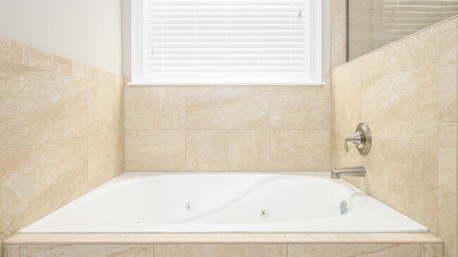 Building Photo - 6947 Cortona Hills Way