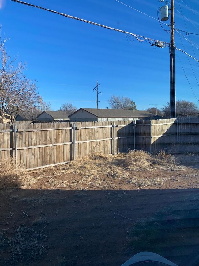 Building Photo - 7401 Waco Ave