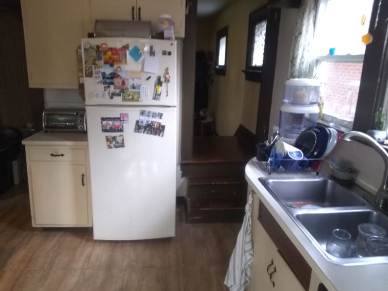 Building Photo - 167 E Longview Ave