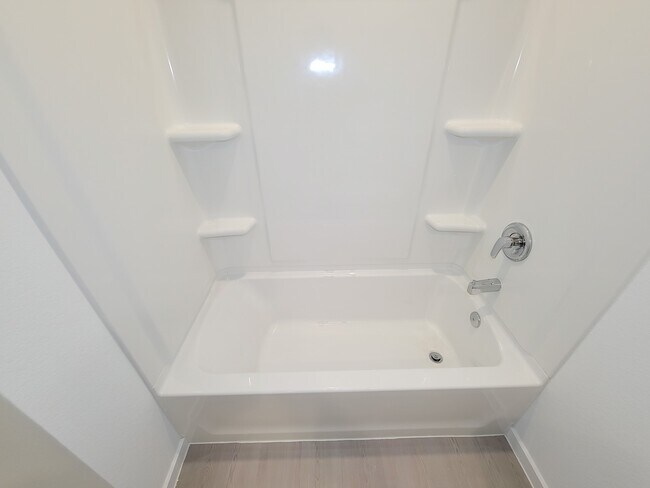 Building Photo - 15675 Plum Brk Dr