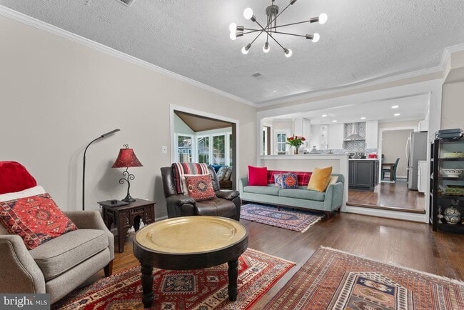 Building Photo - 7020 Venus Ct