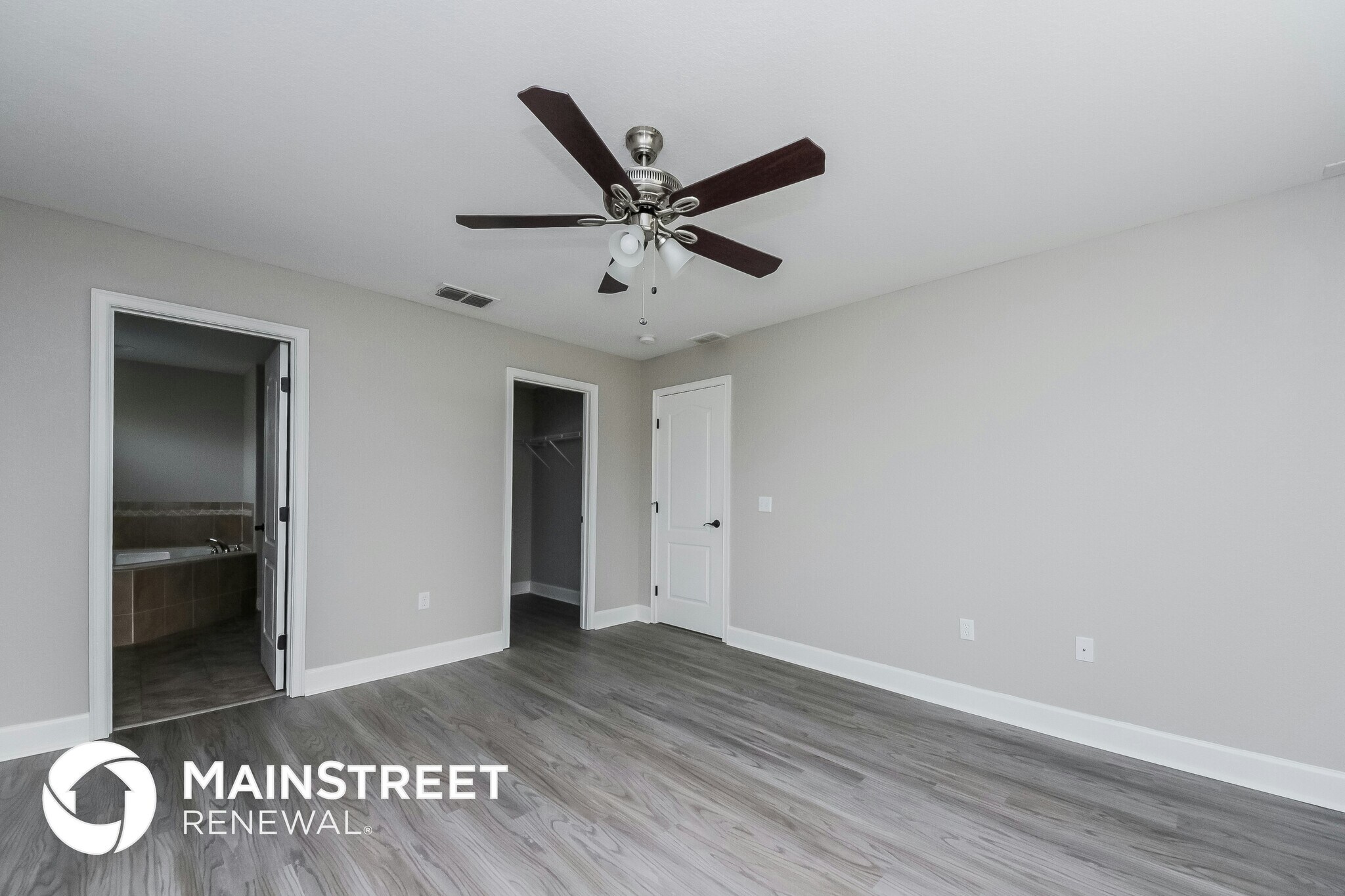 Building Photo - 1705 Pebble Beach St