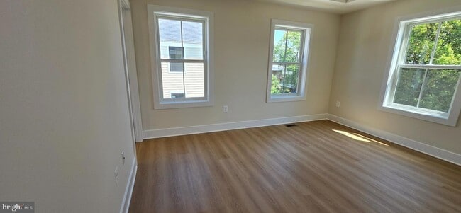 Building Photo - 8 Chapel Alley