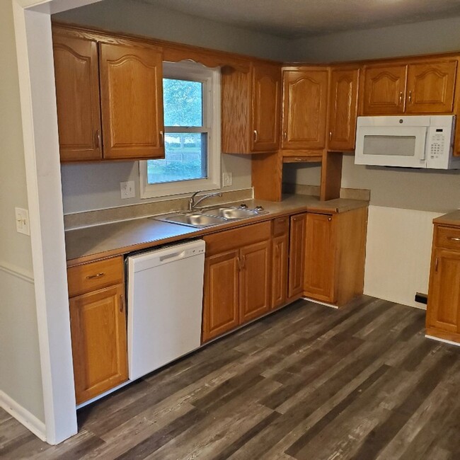 Building Photo - 3BDRM HOUSE FOR RENT