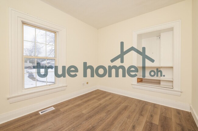 Building Photo - 130 Burgess Ave