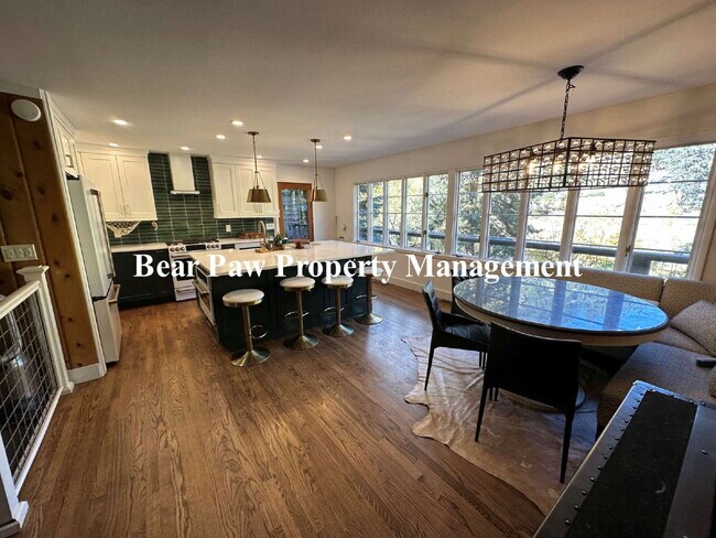 Building Photo - Cozy FURNISHED or  Unfurnished  2-Bed, 2-B...