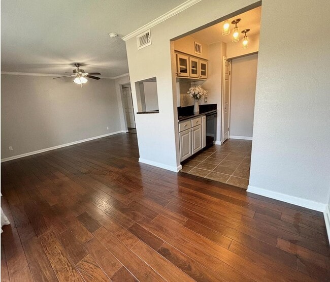 Building Photo - 18519 Egret Bay Blvd
