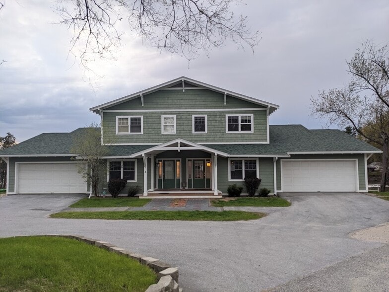 Primary Photo - 1465 E Lakeshore Dr