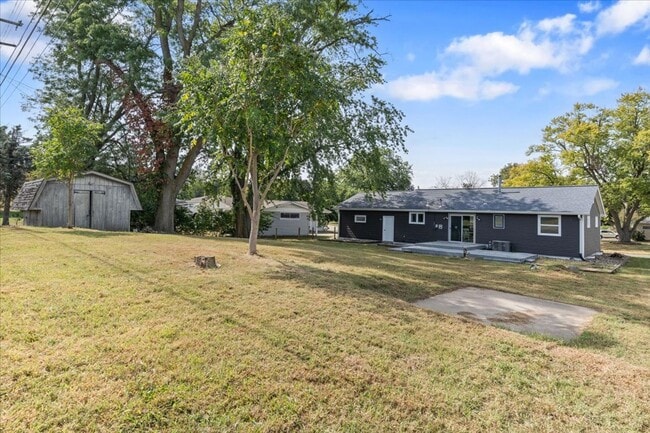 Building Photo - 3 Bedroom Rental in Milan