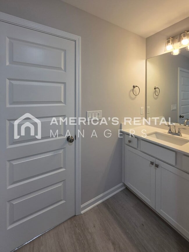 Building Photo - New Construction Townhome for Rent in Clanton!
