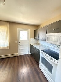 Building Photo - 2 bedroom in the heart of Denver! 1 month ...