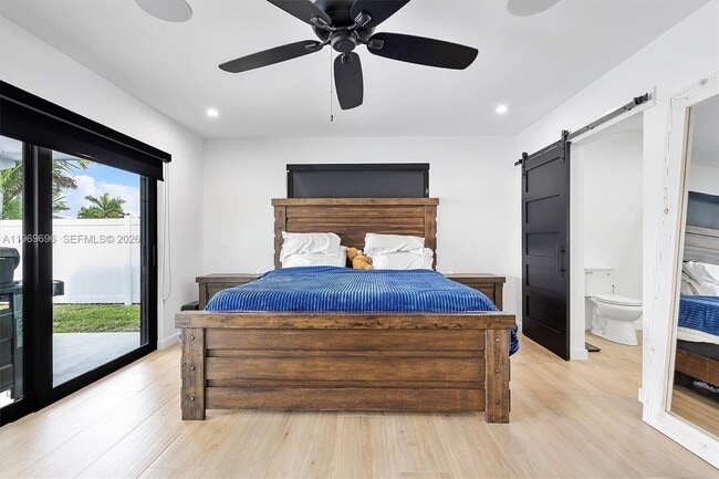 Building Photo - 10950 NW 16th Ct