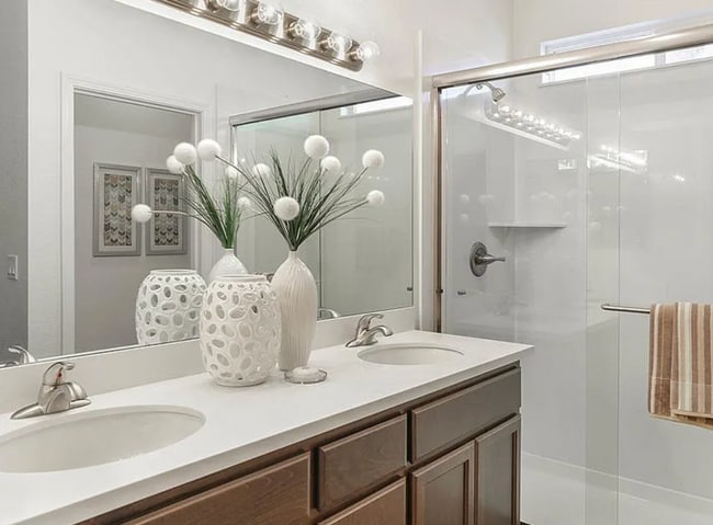 Building Photo - 1559 Hutchison Valley Dr