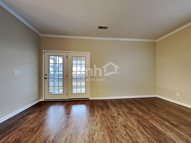 Building Photo - 104 Brick Greens Ct