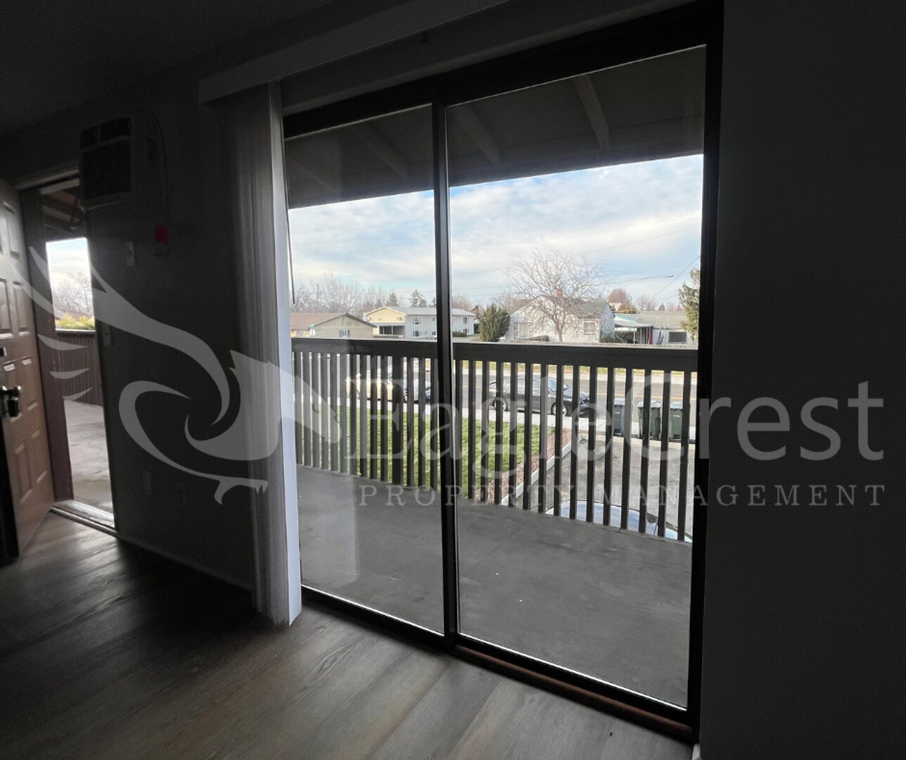 Building Photo - 320NEC