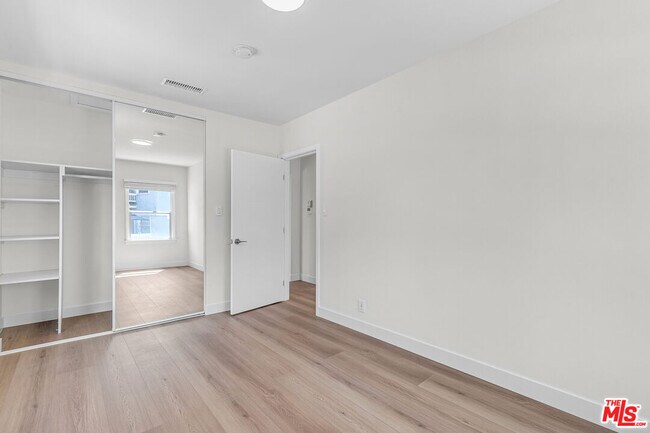 Building Photo - 1810 Santa Ynez St