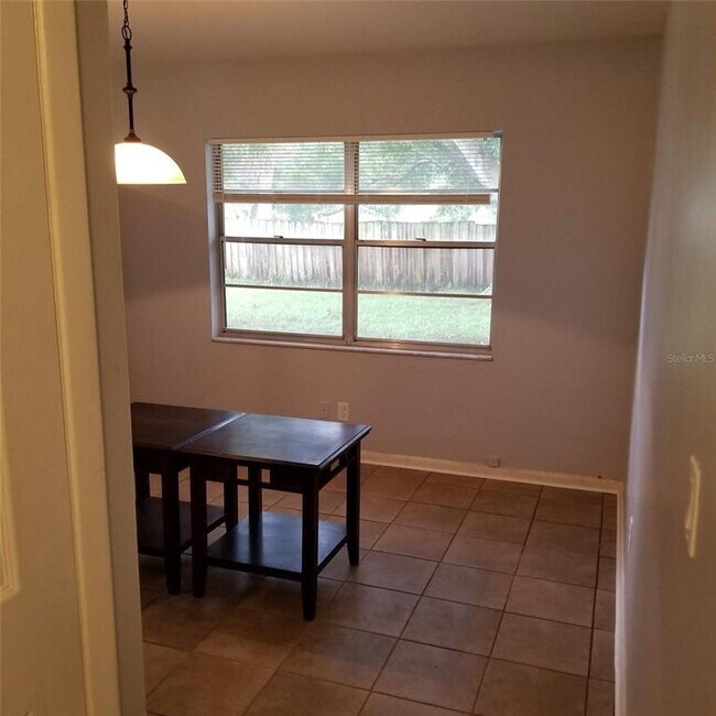 Building Photo - 6717 Mornay Cir