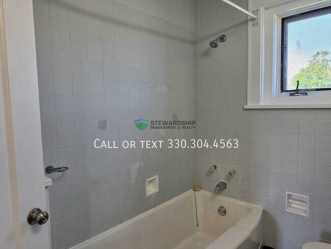 Building Photo - 12990 Lincoln Way W
